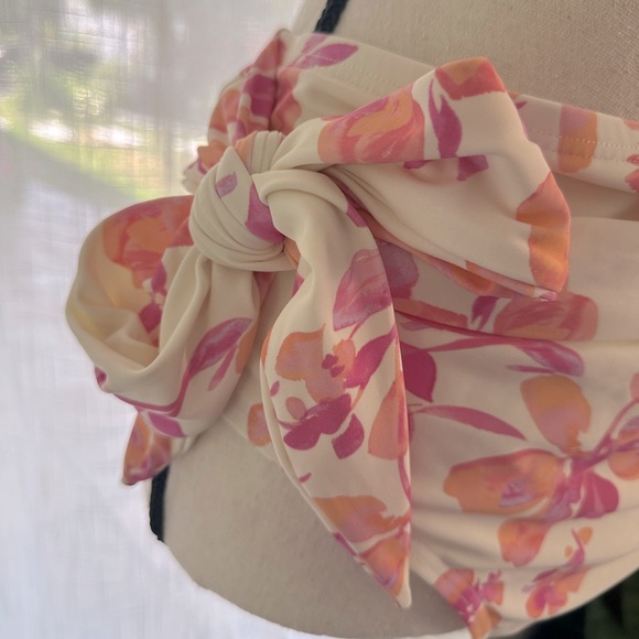 🌺👙 🎉HOST PICK🎉Gorgeous pin up retro floral ruffle bikini adjustable bow XL - Picture 2 of 6